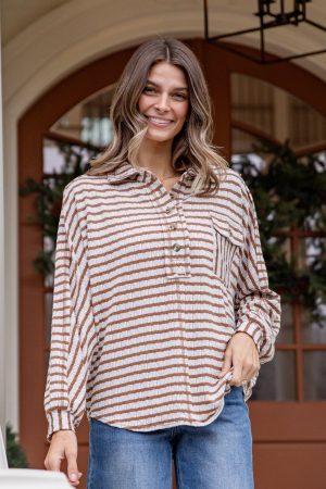 Lightweight Morning Latte Striped Top – DU Deal
